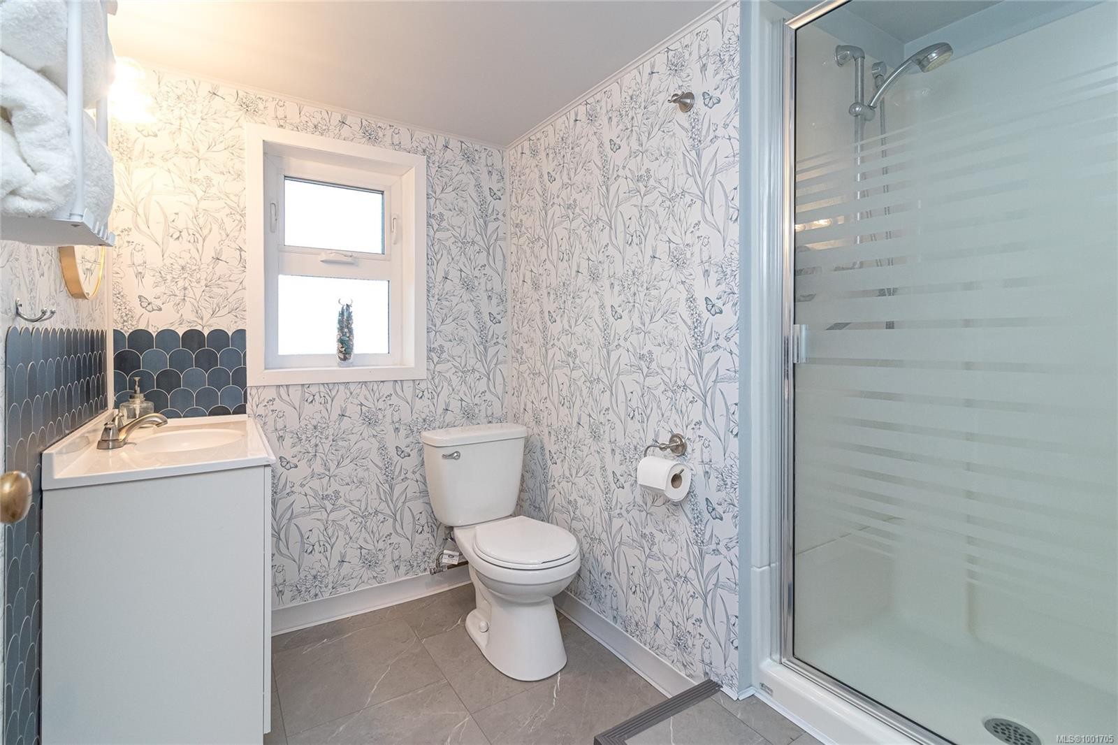 









525


Noowick

Rd,
Mill Bay,




BC
V0R 2P4

