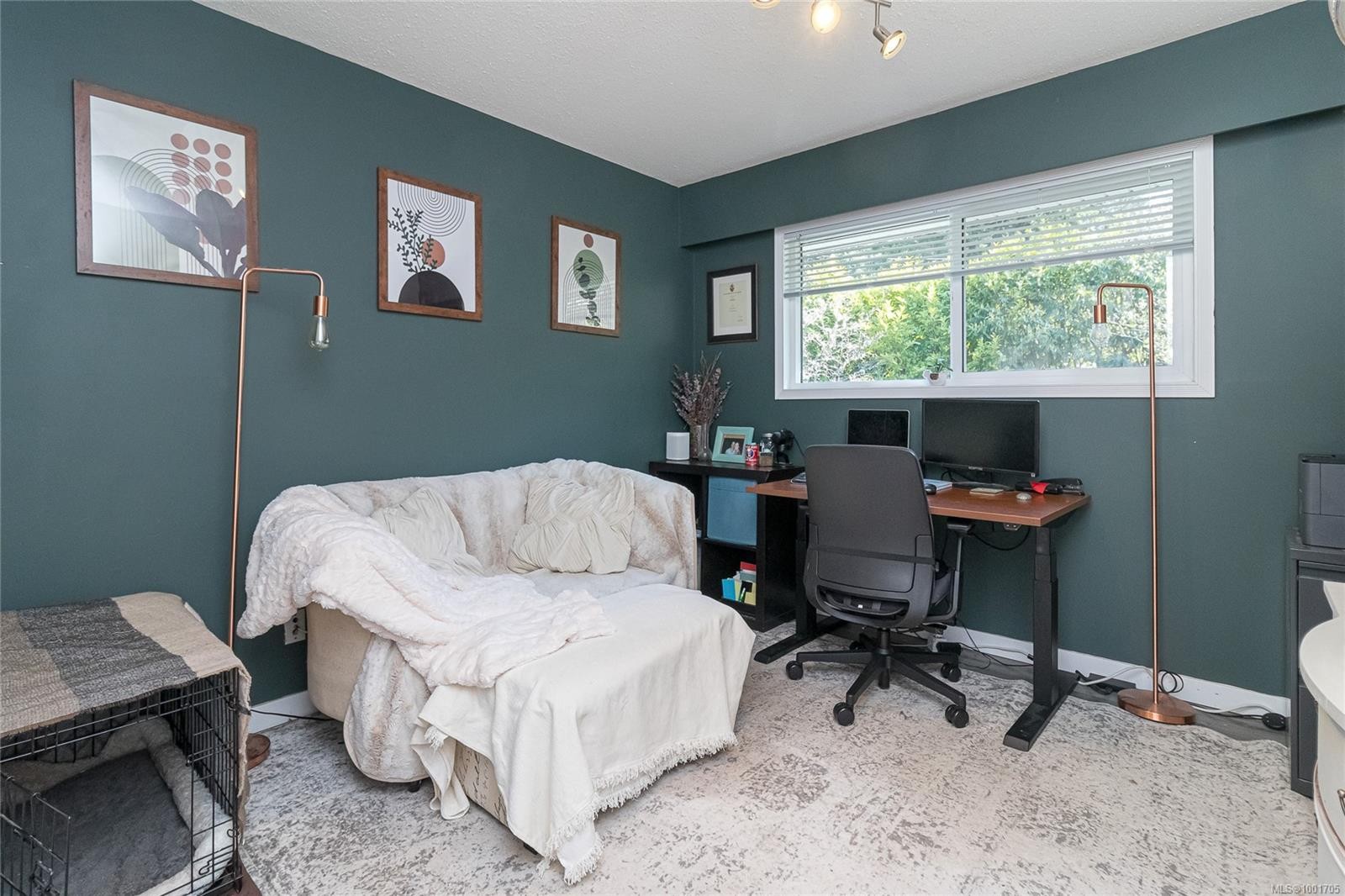 









525


Noowick

Rd,
Mill Bay,




BC
V0R 2P4

