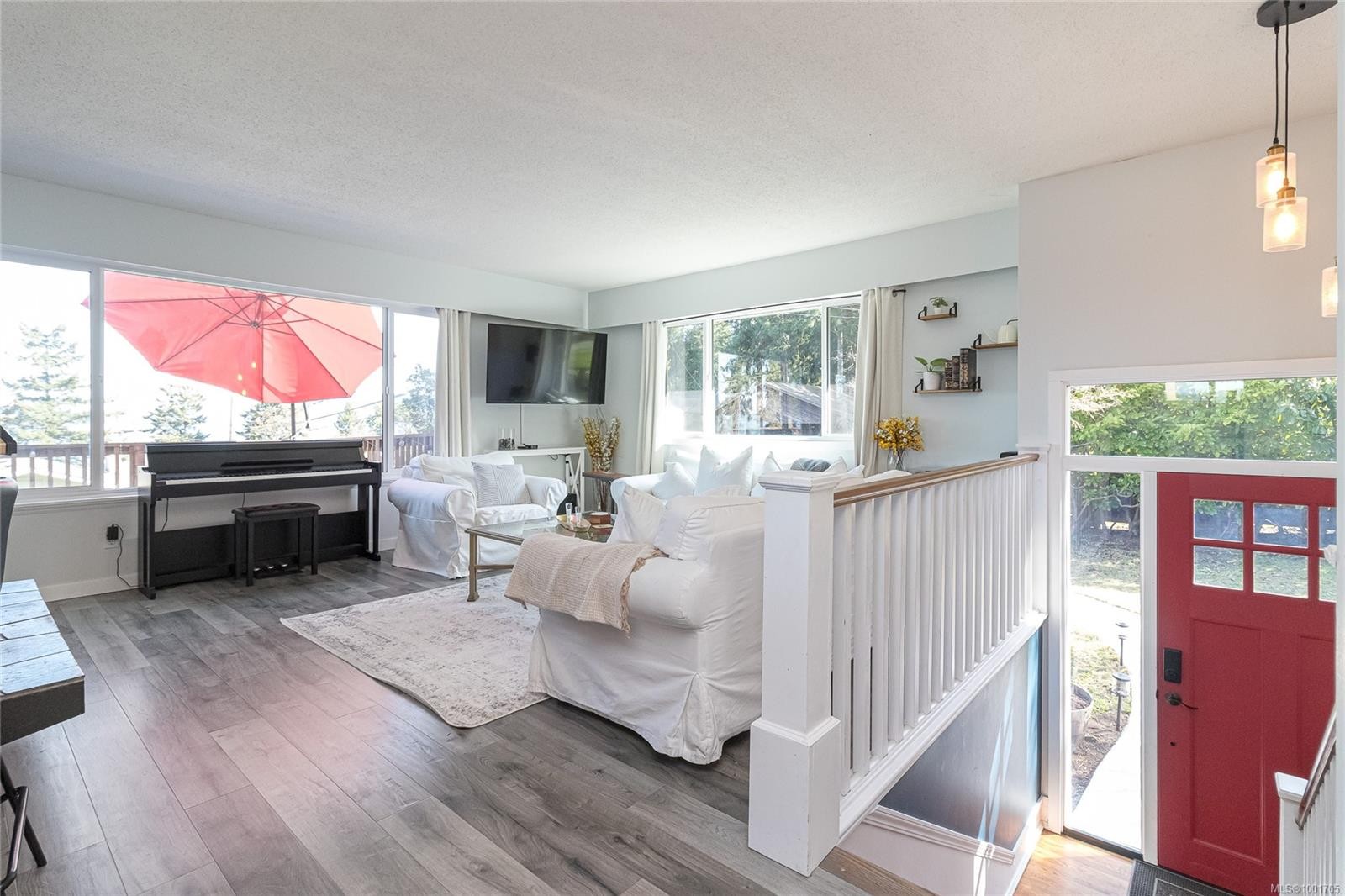 









525


Noowick

Rd,
Mill Bay,




BC
V0R 2P4

