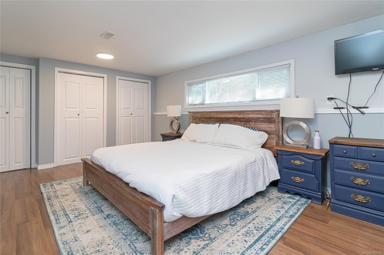 









525


Noowick

Rd,
Mill Bay,




BC
V0R 2P4

