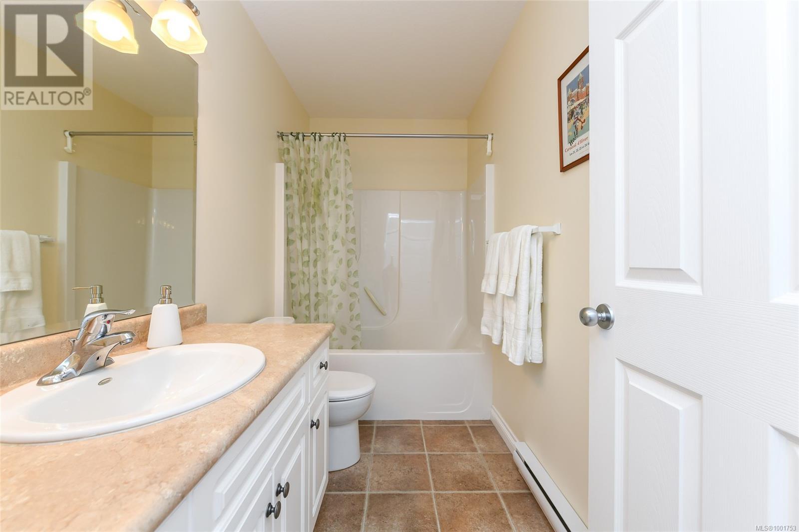 












3285 Eighth St

,
Cumberland,




British Columbia
V0R1S0

