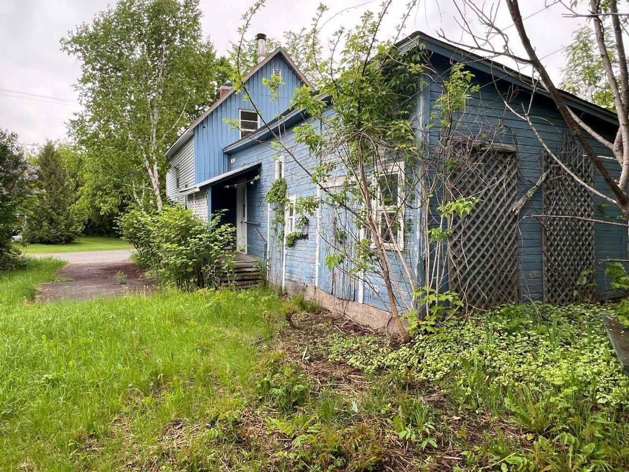 









143


Ch. Calumet

,
Shawville,




QC
J0X2Y0

