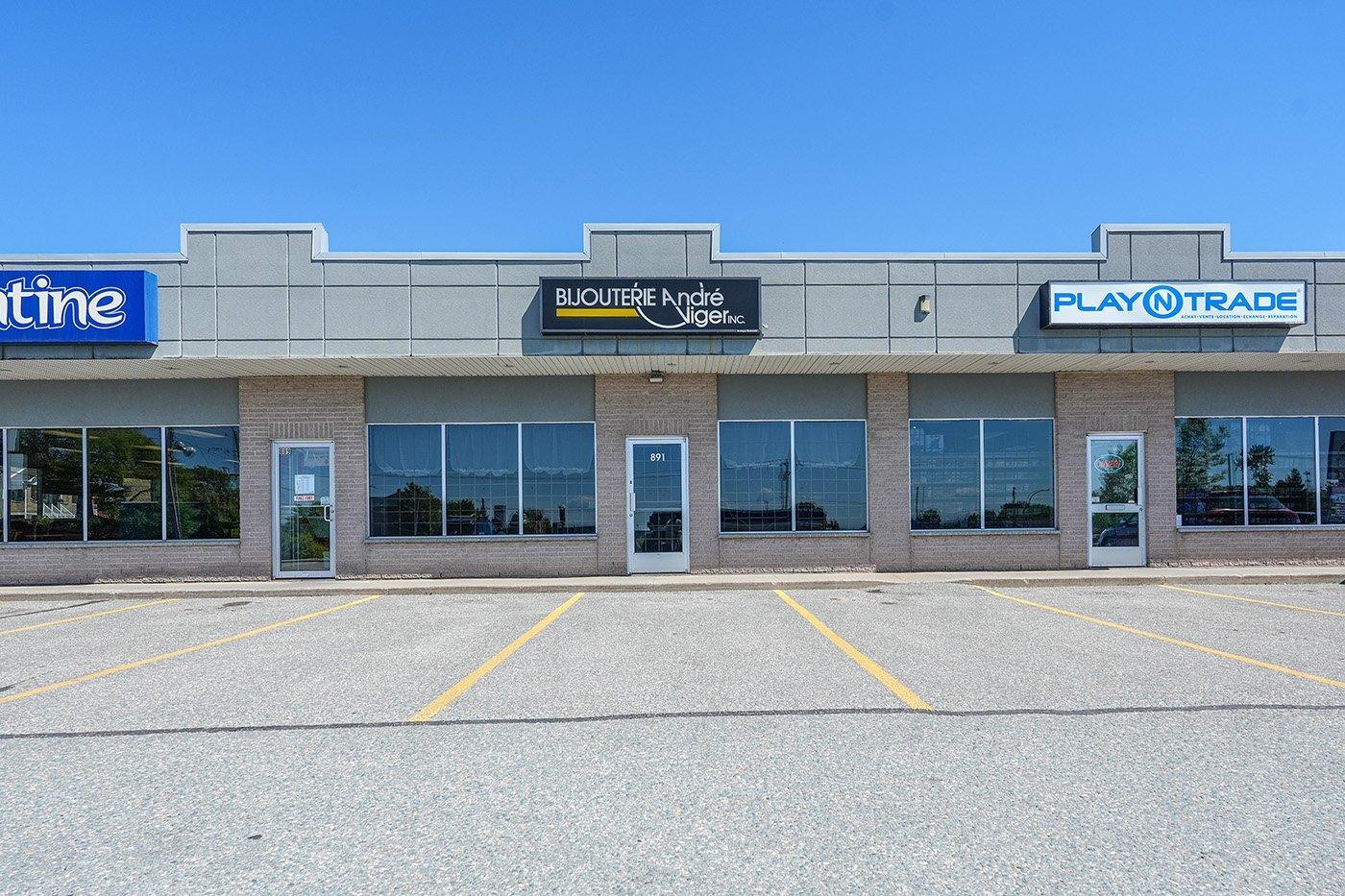 









891


13e Avenue N.

,
Sherbrooke (Fleurimont),




QC
J1E3E5

