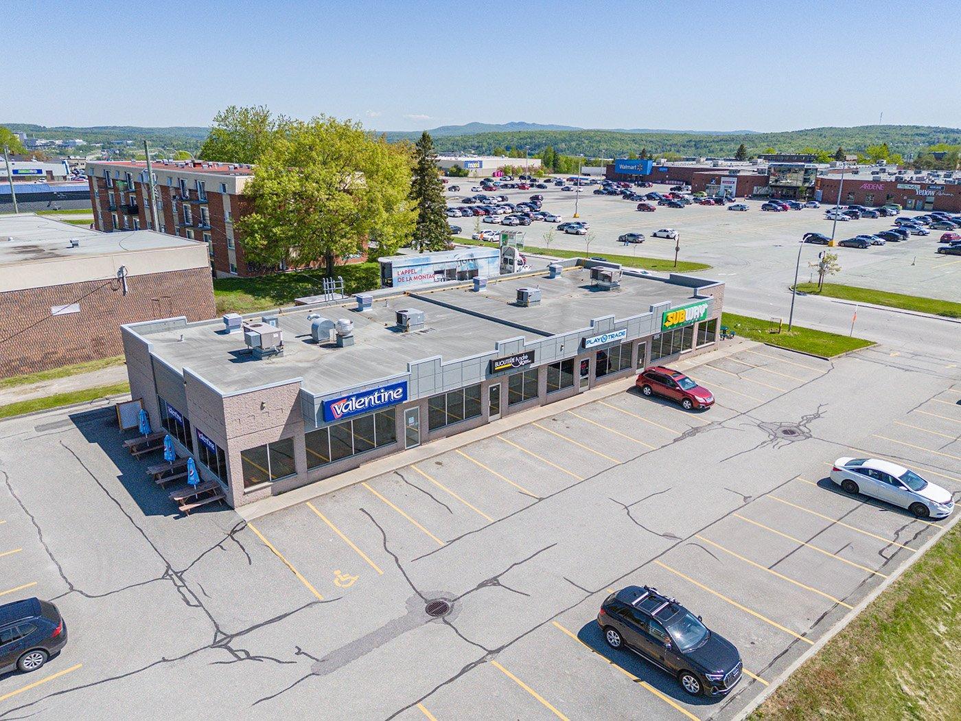 









891


13e Avenue N.

,
Sherbrooke (Fleurimont),




QC
J1E3E5

