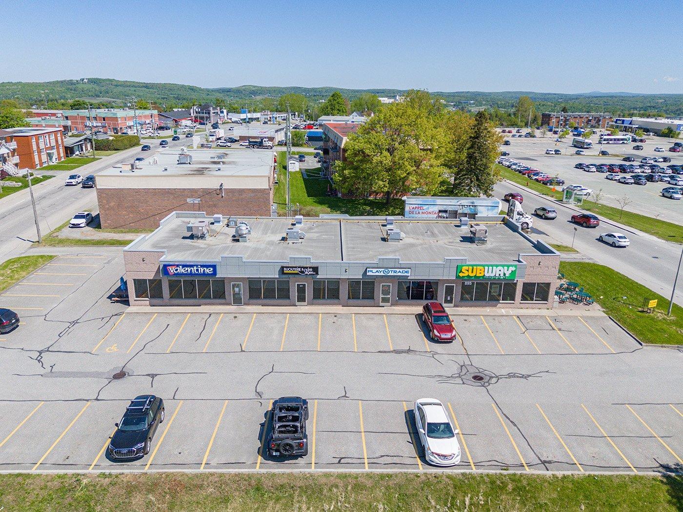 









891


13e Avenue N.

,
Sherbrooke (Fleurimont),




QC
J1E3E5

