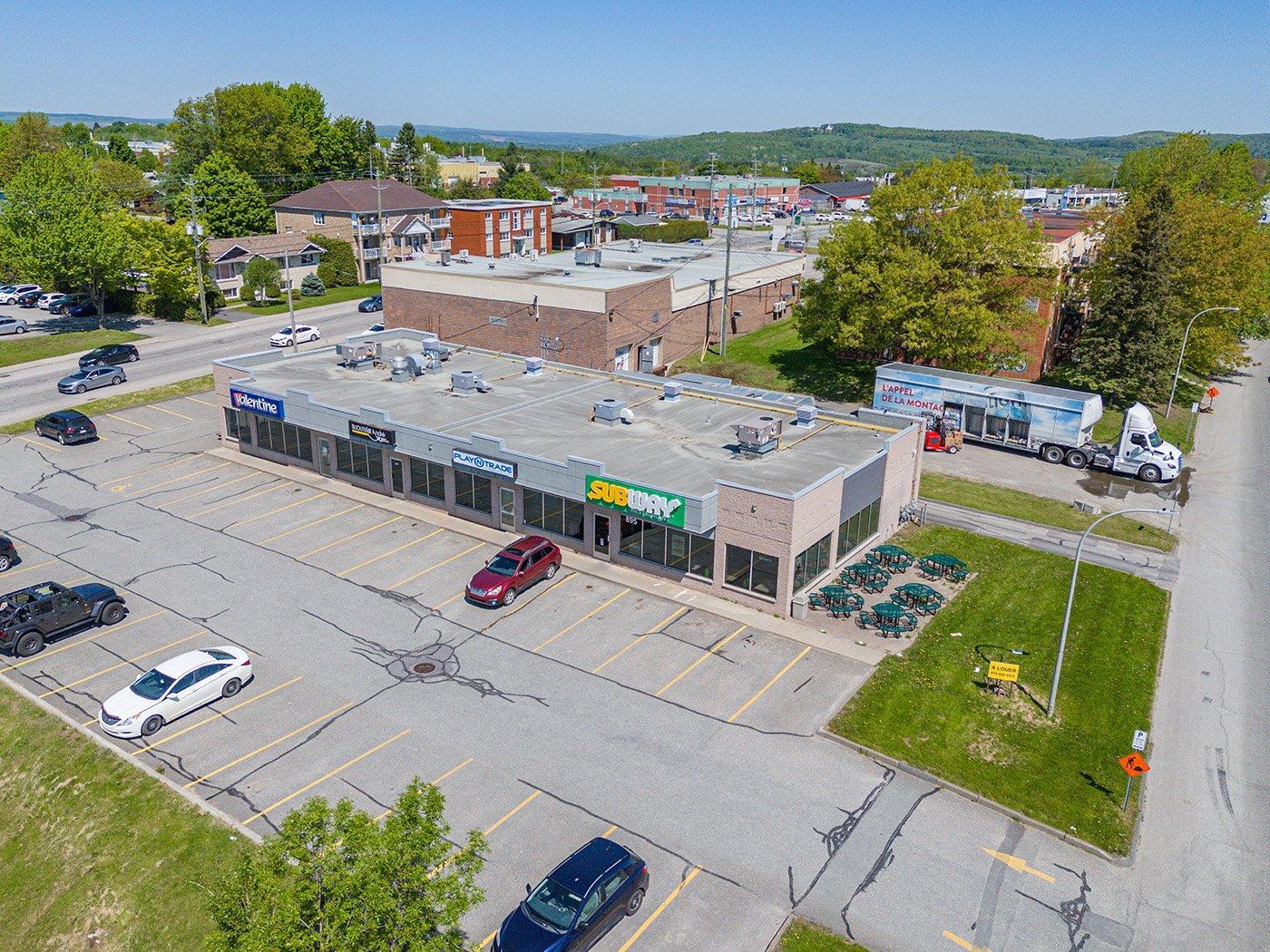 









891


13e Avenue N.

,
Sherbrooke (Fleurimont),




QC
J1E3E5

