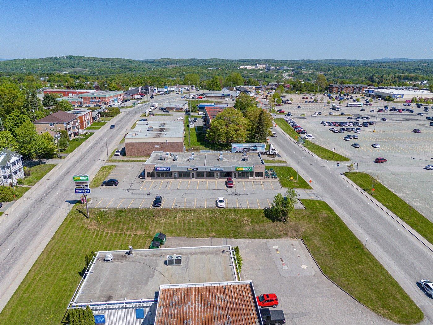 









891


13e Avenue N.

,
Sherbrooke (Fleurimont),




QC
J1E3E5

