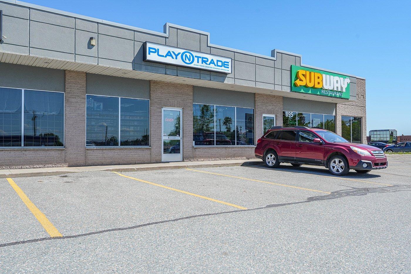









893


13e Avenue N.

,
Sherbrooke (Fleurimont),




QC
J1E3E5

