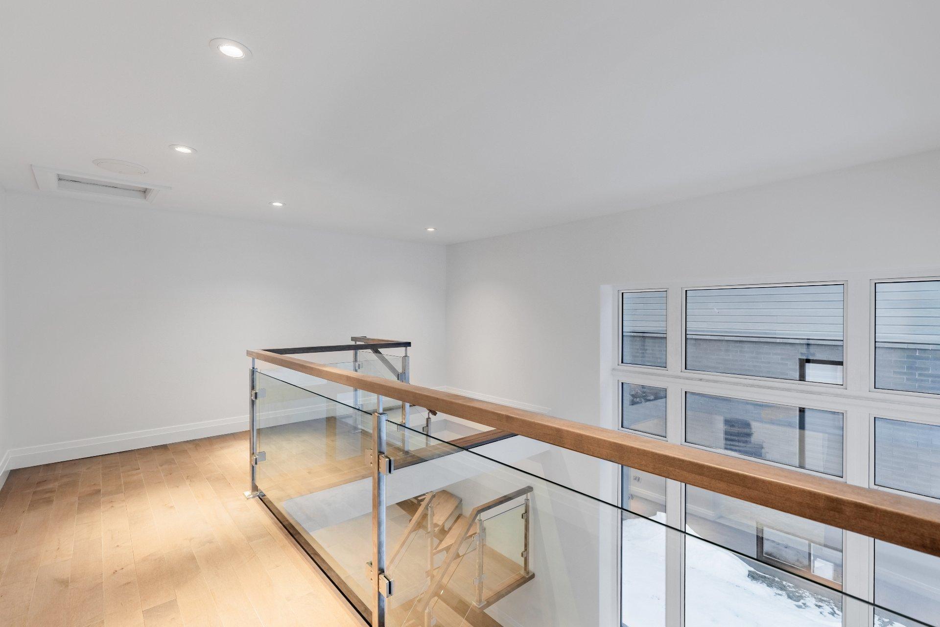 









395


Rue du Parcours

,
Varennes,




QC
J3X0E4

