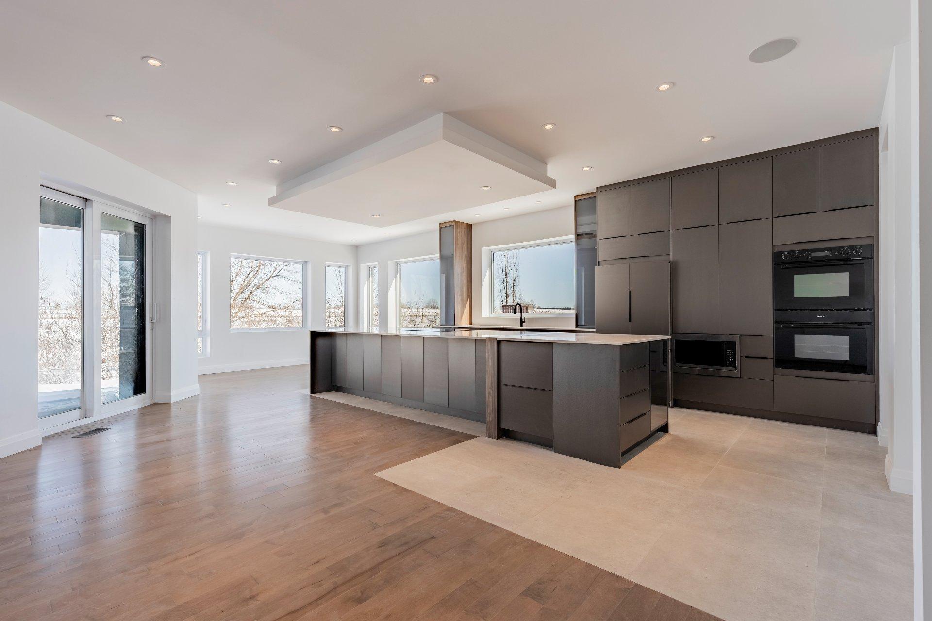 









395


Rue du Parcours

,
Varennes,




QC
J3X0E4

