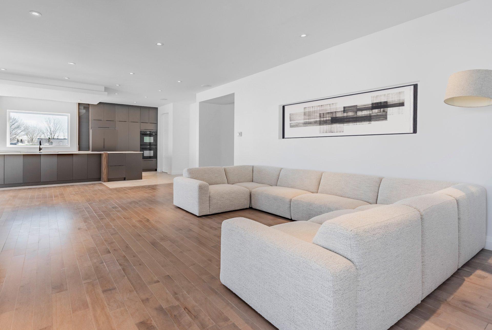 









395


Rue du Parcours

,
Varennes,




QC
J3X0E4

