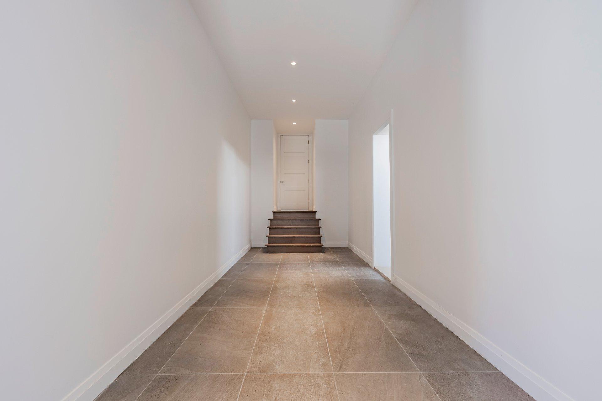 









395


Rue du Parcours

,
Varennes,




QC
J3X0E4

