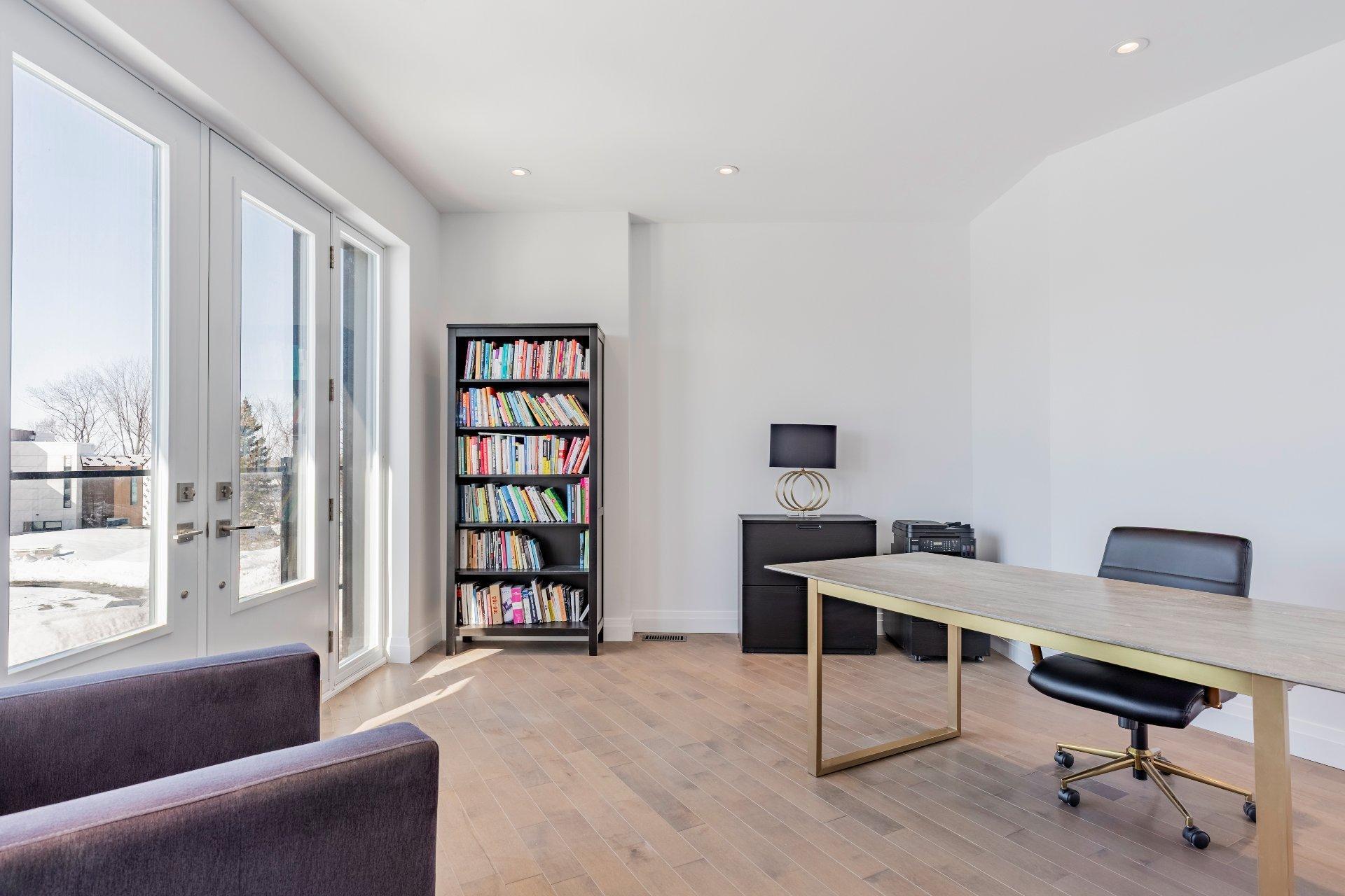 









395


Rue du Parcours

,
Varennes,




QC
J3X0E4

