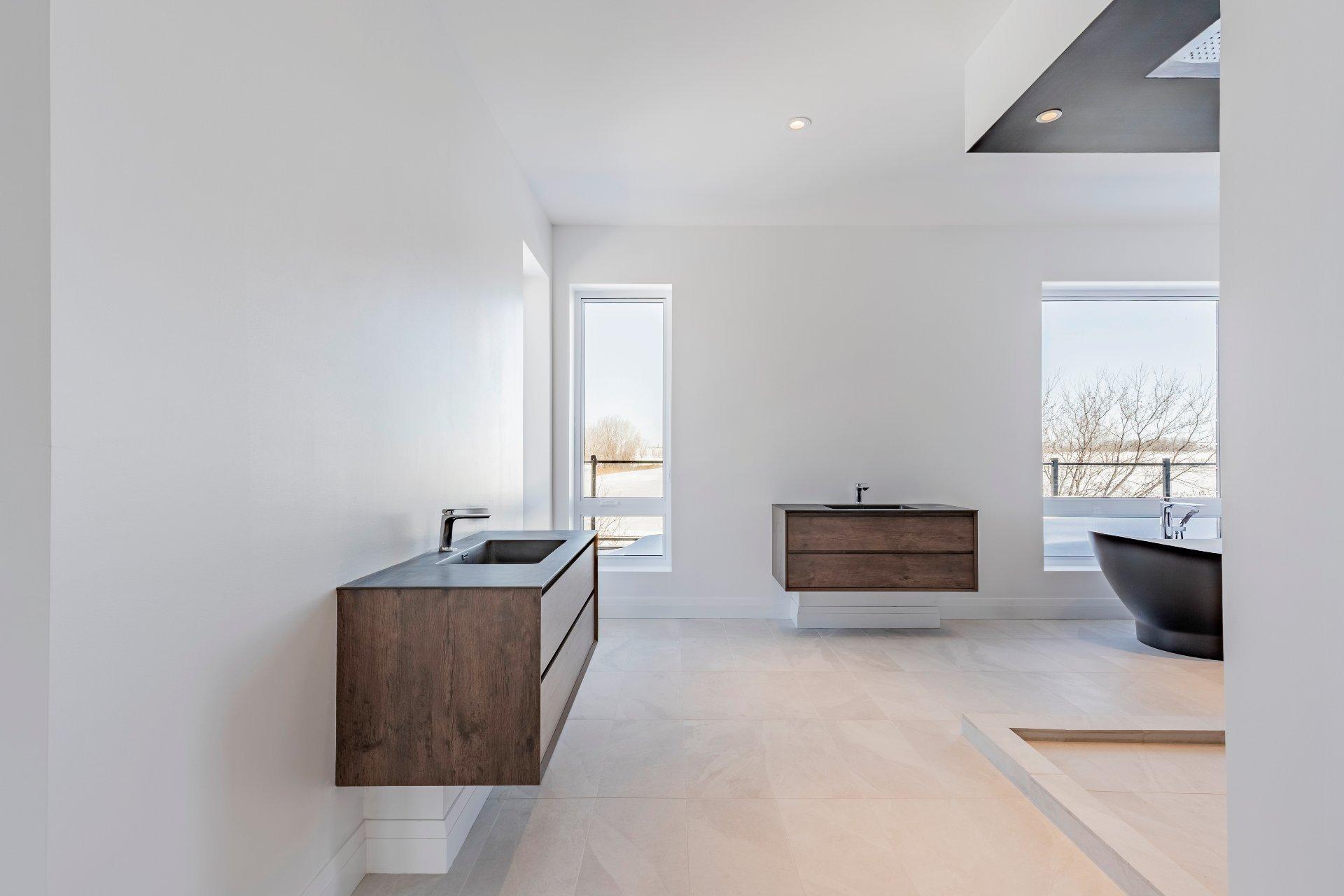 









395


Rue du Parcours

,
Varennes,




QC
J3X0E4

