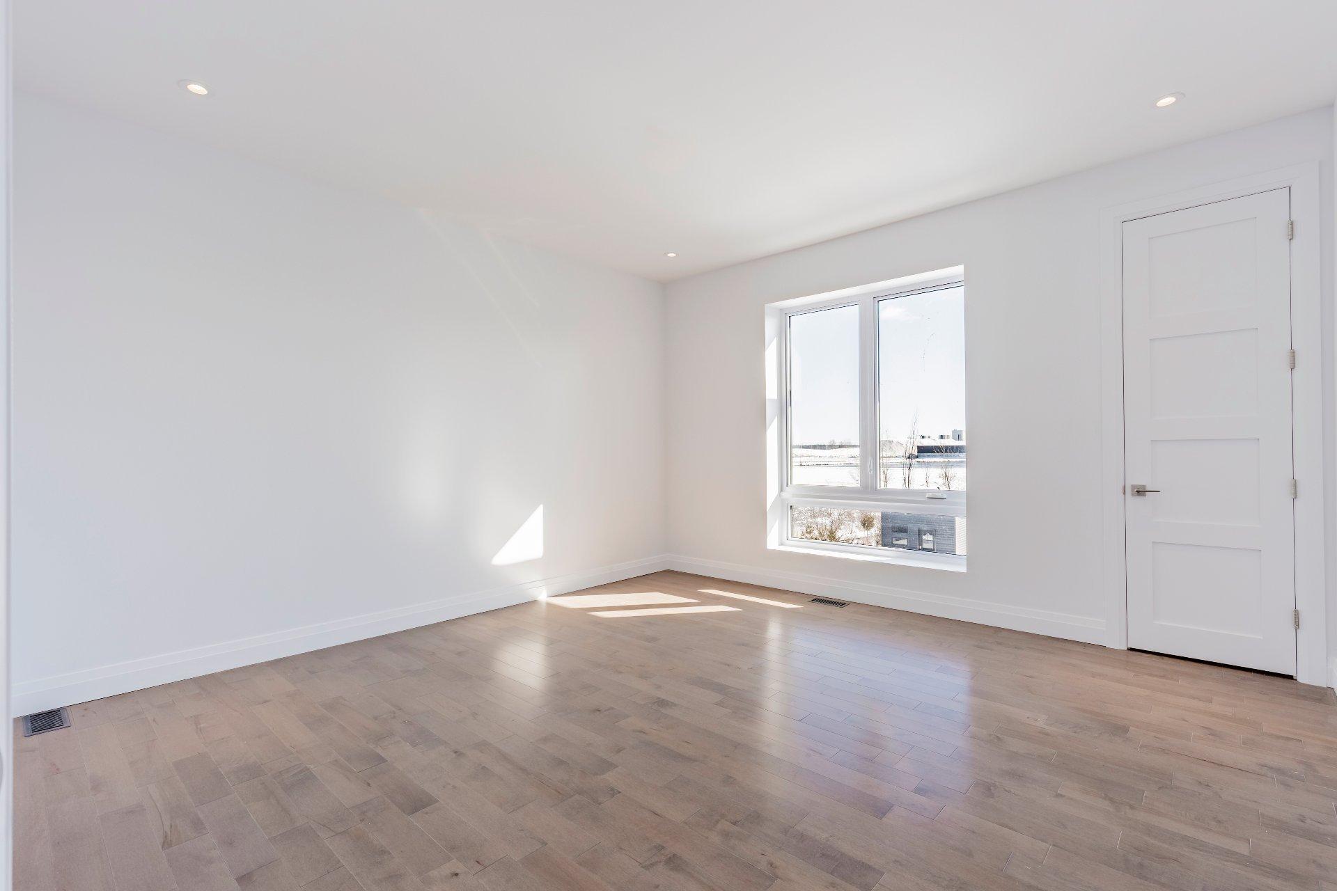 









395


Rue du Parcours

,
Varennes,




QC
J3X0E4


