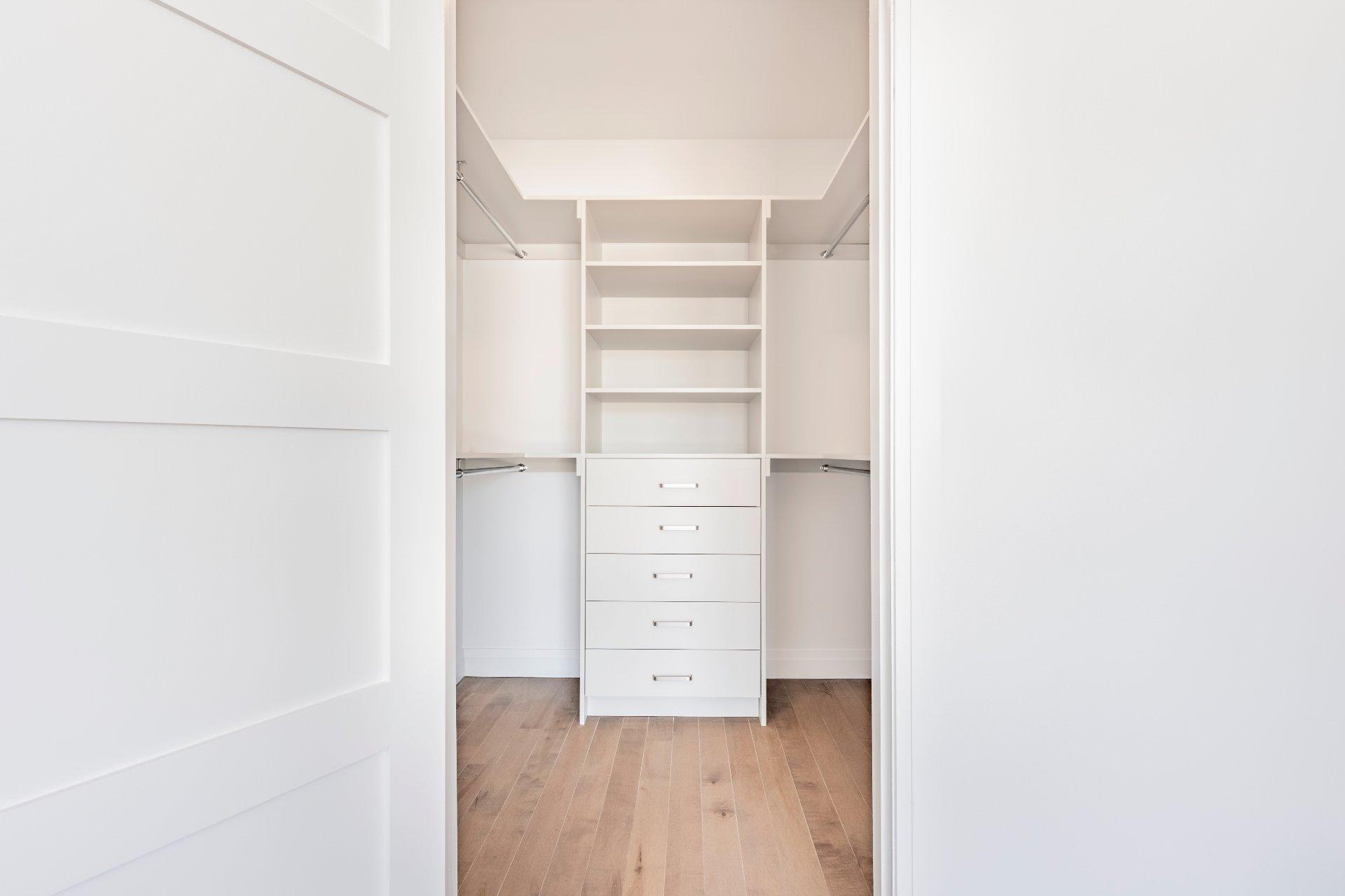









395


Rue du Parcours

,
Varennes,




QC
J3X0E4

