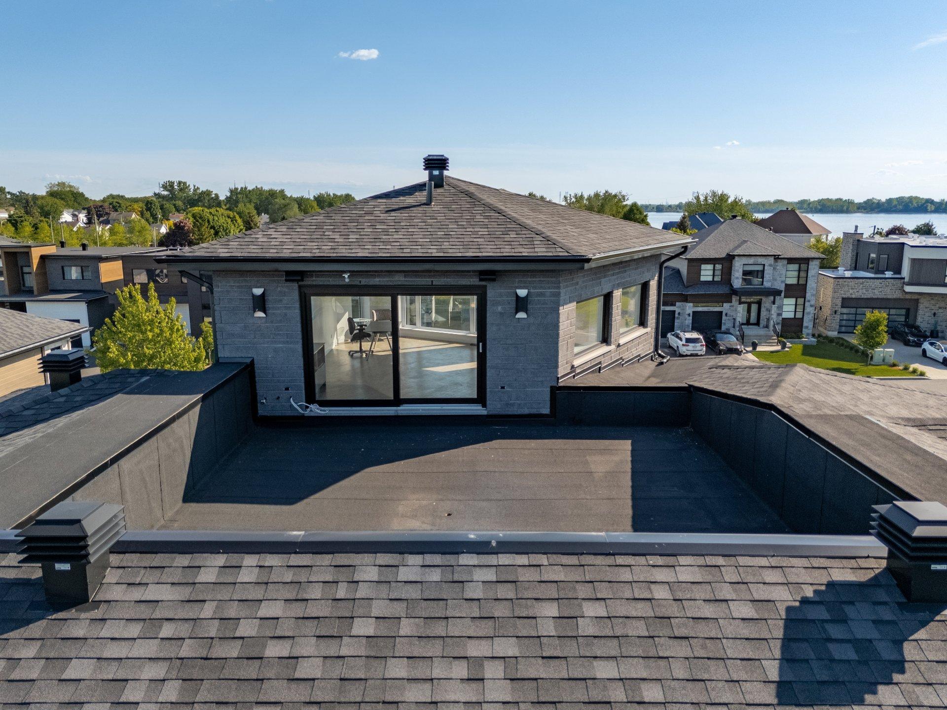 









395


Rue du Parcours

,
Varennes,




QC
J3X0E4

