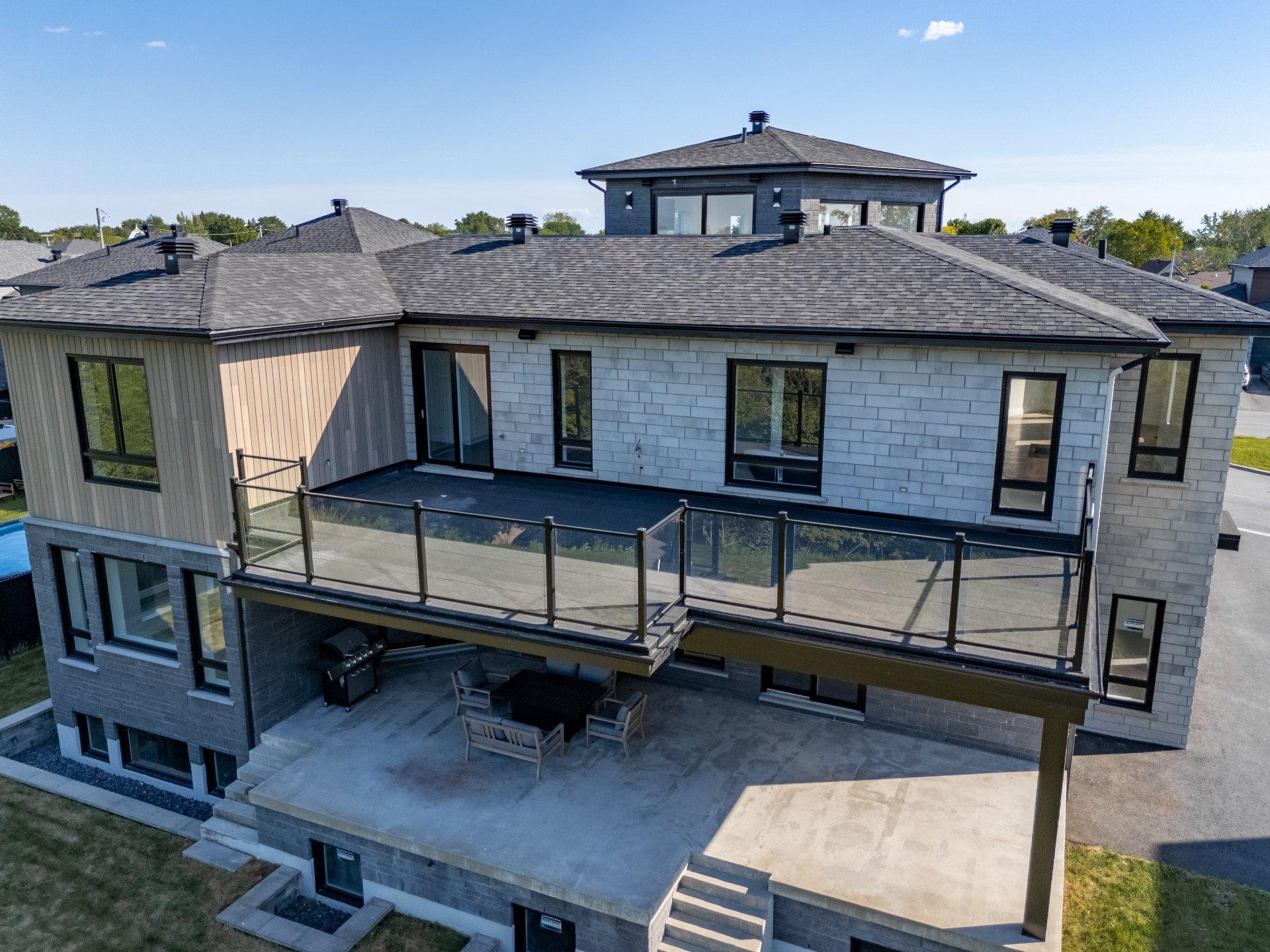 









395


Rue du Parcours

,
Varennes,




QC
J3X0E4

