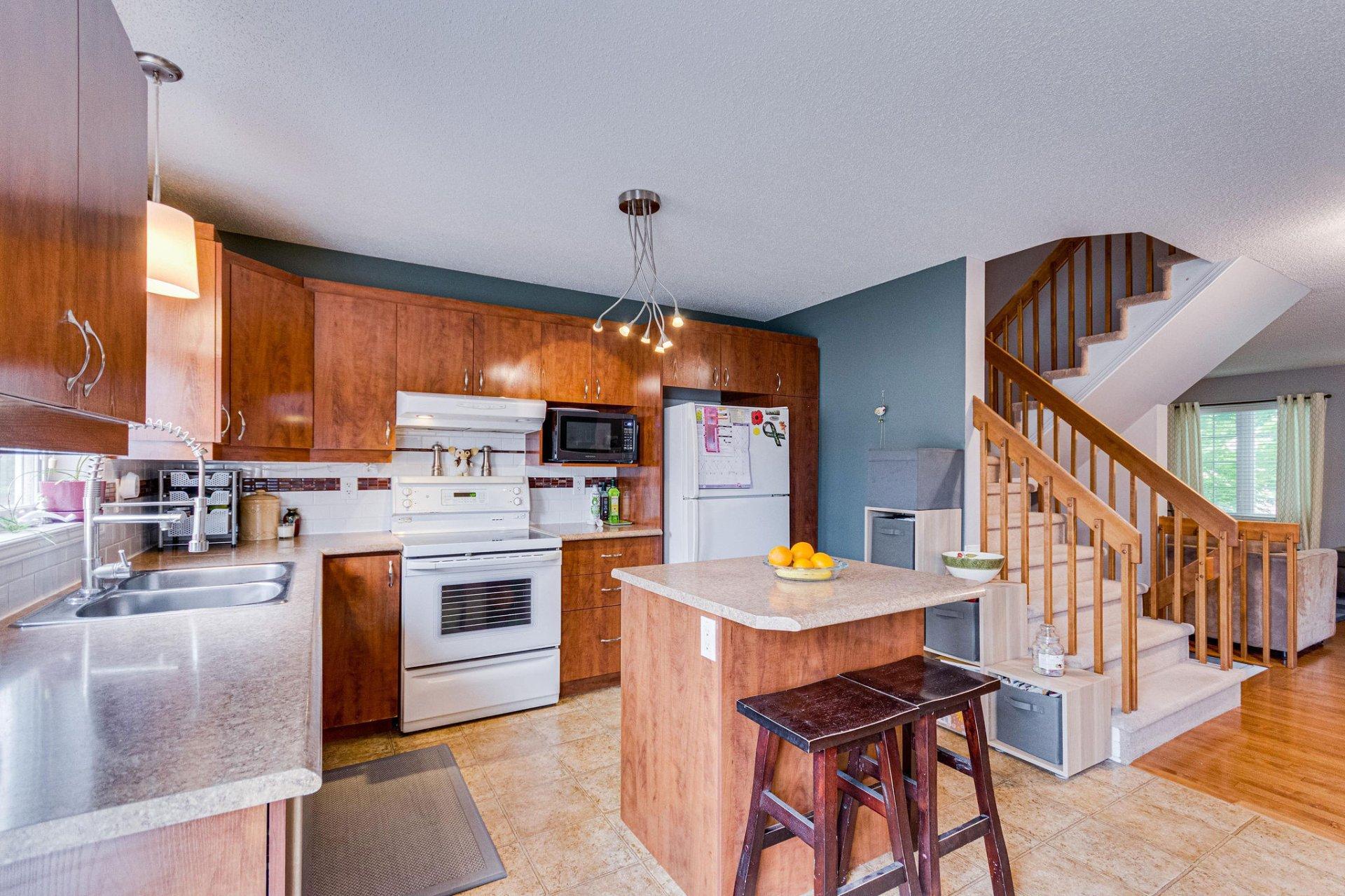 









50


Rue des Roseaux

,
Gatineau (Aylmer),




QC
J9J0N2

