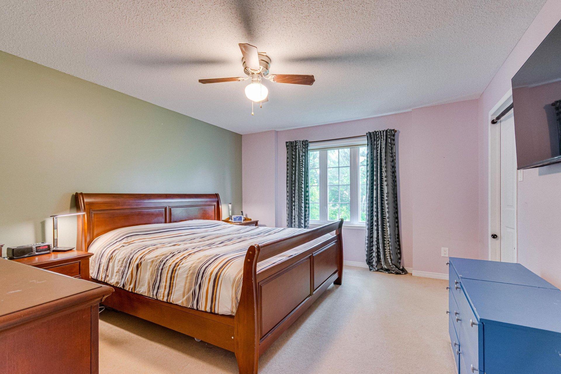 









50


Rue des Roseaux

,
Gatineau (Aylmer),




QC
J9J0N2

