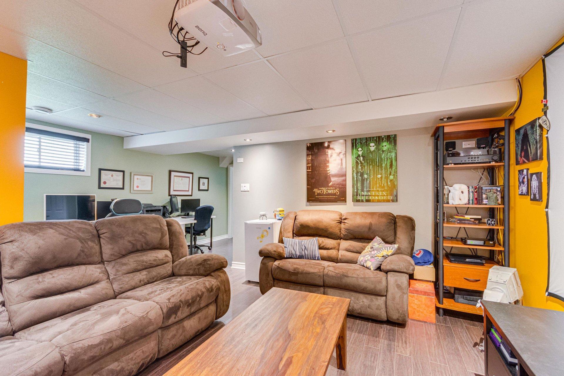









50


Rue des Roseaux

,
Gatineau (Aylmer),




QC
J9J0N2

