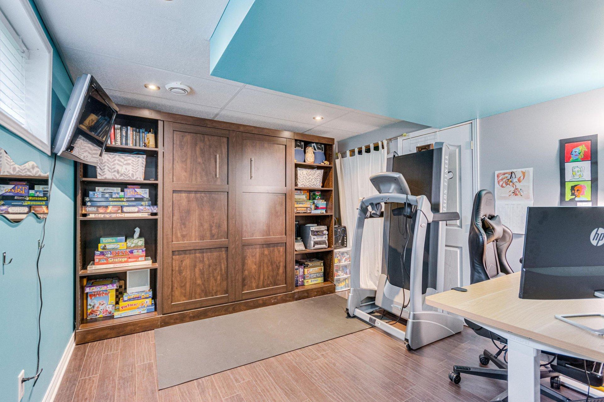 









50


Rue des Roseaux

,
Gatineau (Aylmer),




QC
J9J0N2


