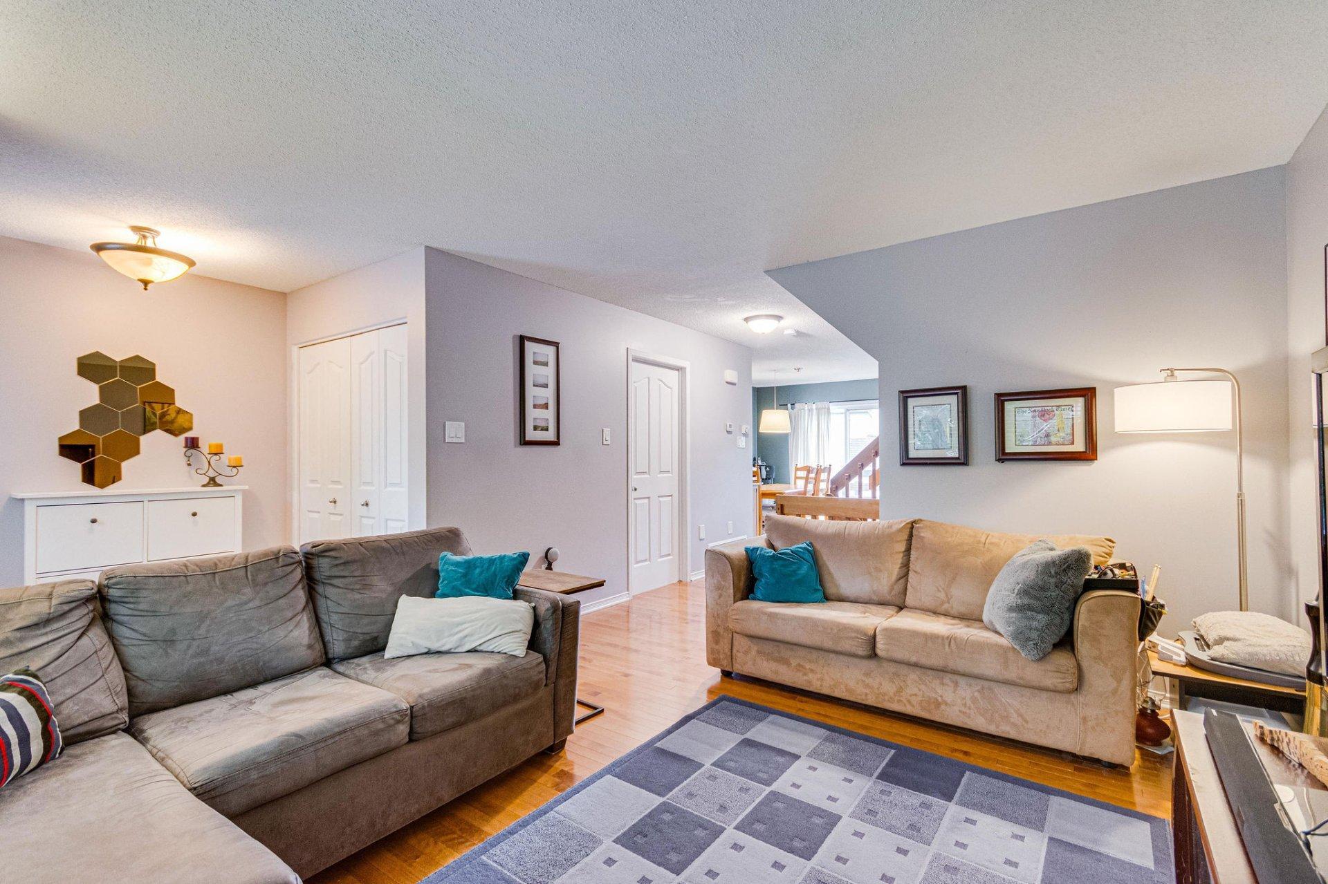 









50


Rue des Roseaux

,
Gatineau (Aylmer),




QC
J9J0N2

