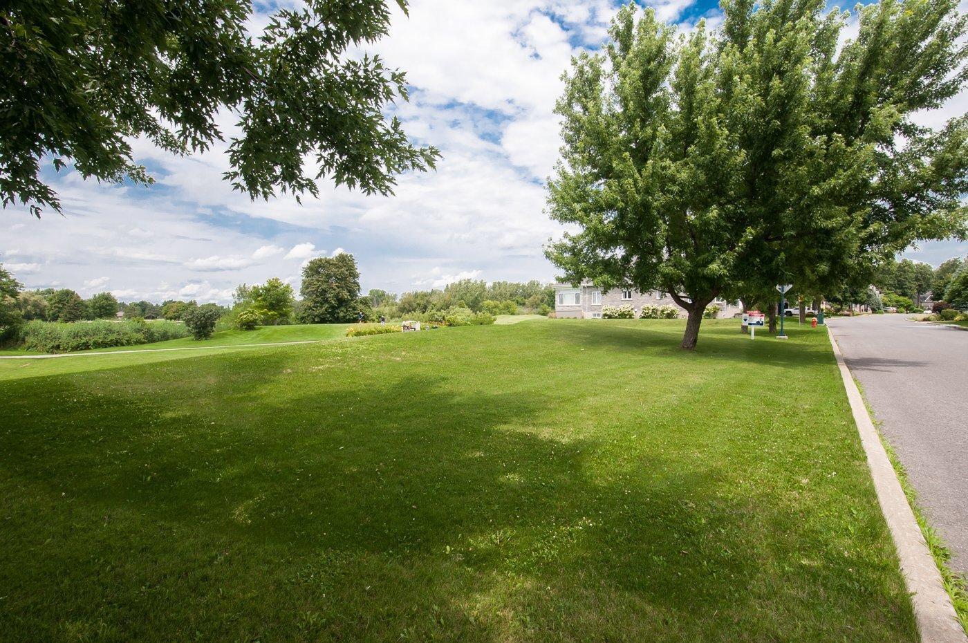 












Rue des Fortifications

,
Saint-Jean-sur-Richelieu,







QC
J2W2W8

