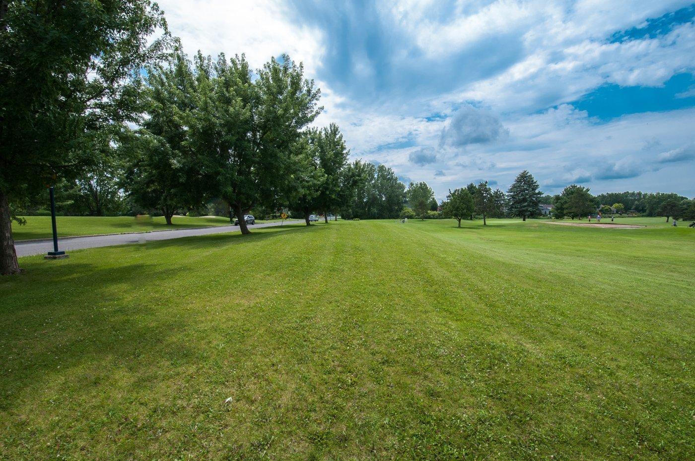 












Rue des Fortifications

,
Saint-Jean-sur-Richelieu,







QC
J2W2W8

