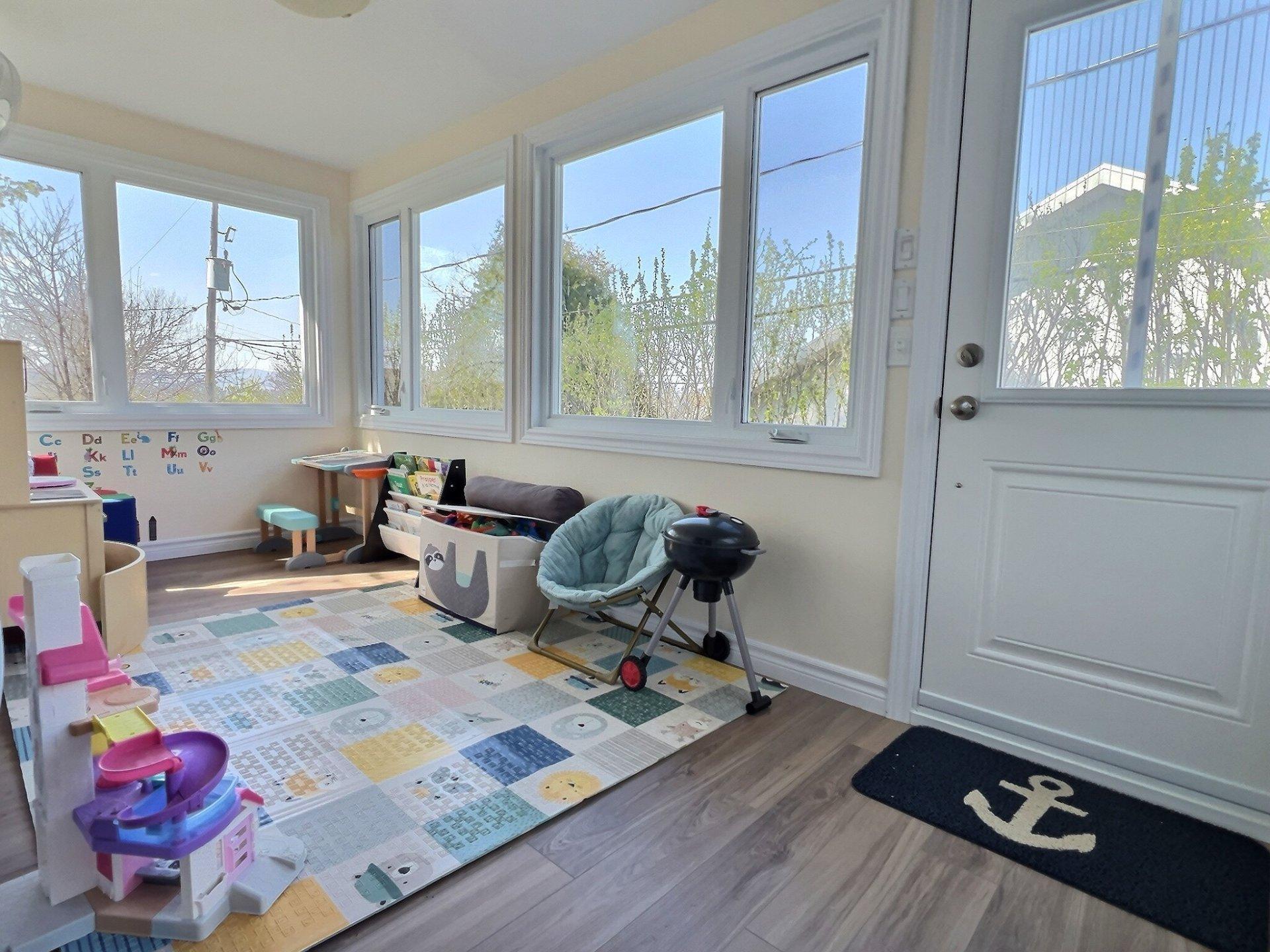 









540


Rue Hypolite-Bernier

,
Lévis (Desjardins),




QC
G6V3C5

