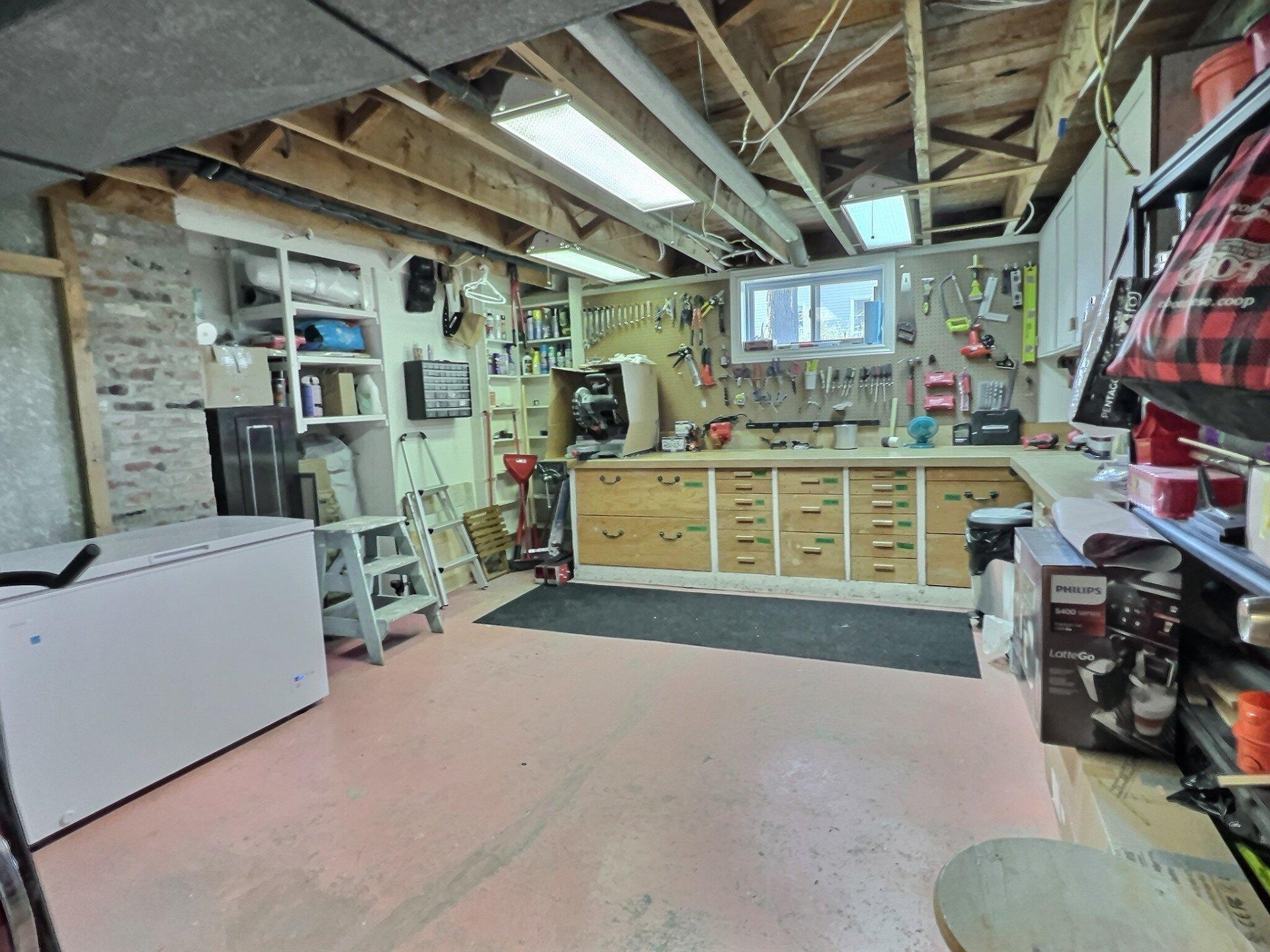 









540


Rue Hypolite-Bernier

,
Lévis (Desjardins),




QC
G6V3C5

