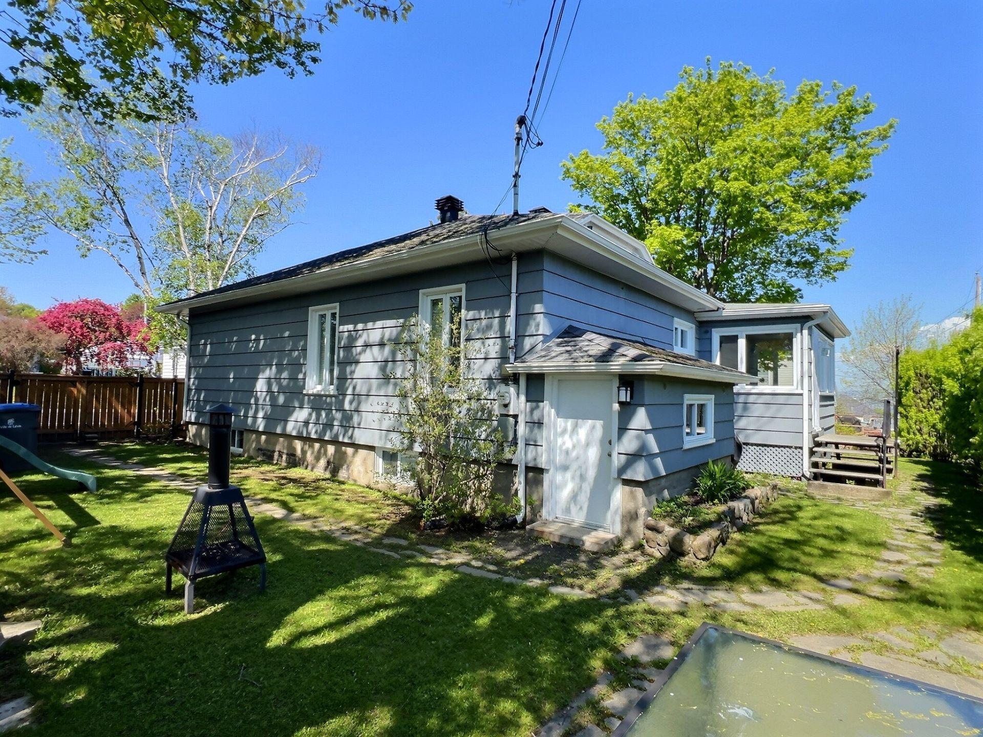 









540


Rue Hypolite-Bernier

,
Lévis (Desjardins),




QC
G6V3C5

