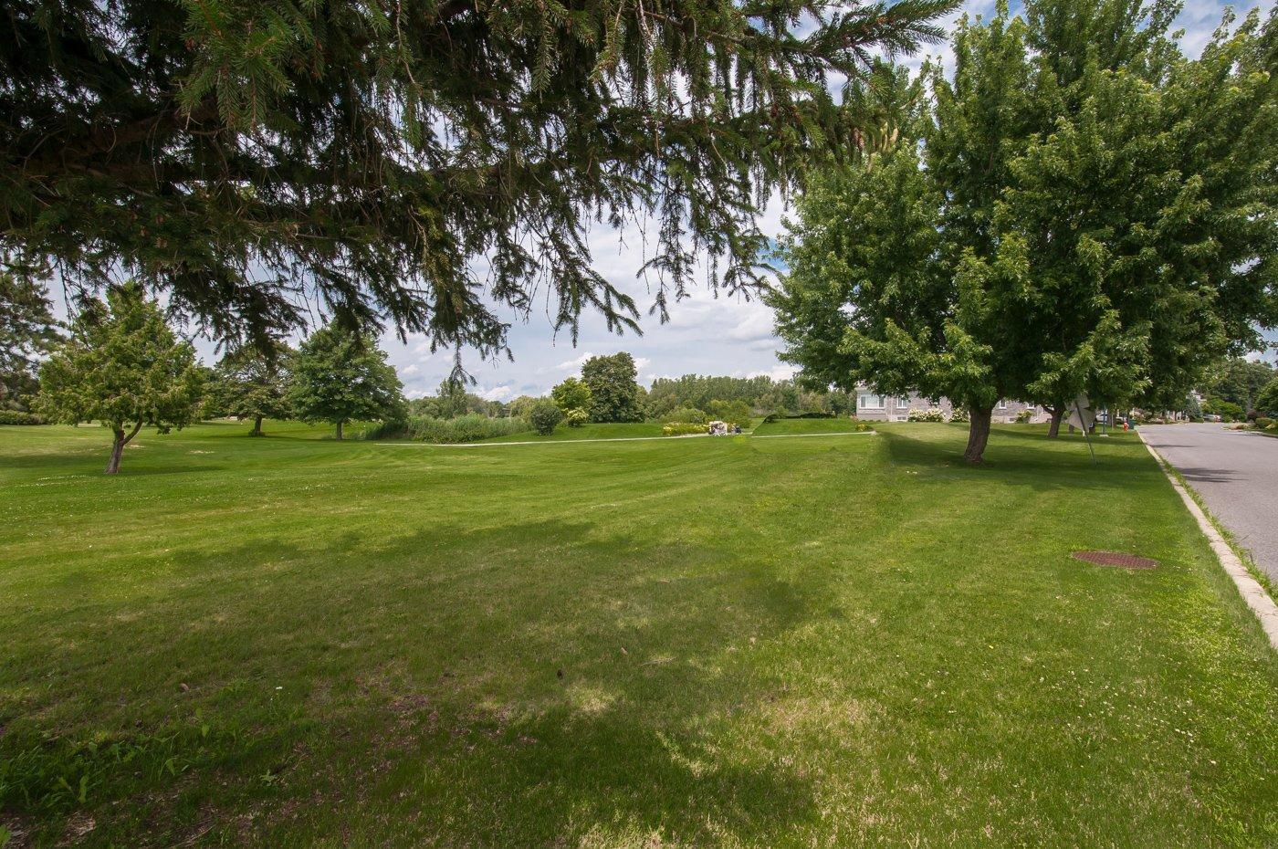 












Rue des Fortifications

,
Saint-Jean-sur-Richelieu,







QC
J2W2W8

