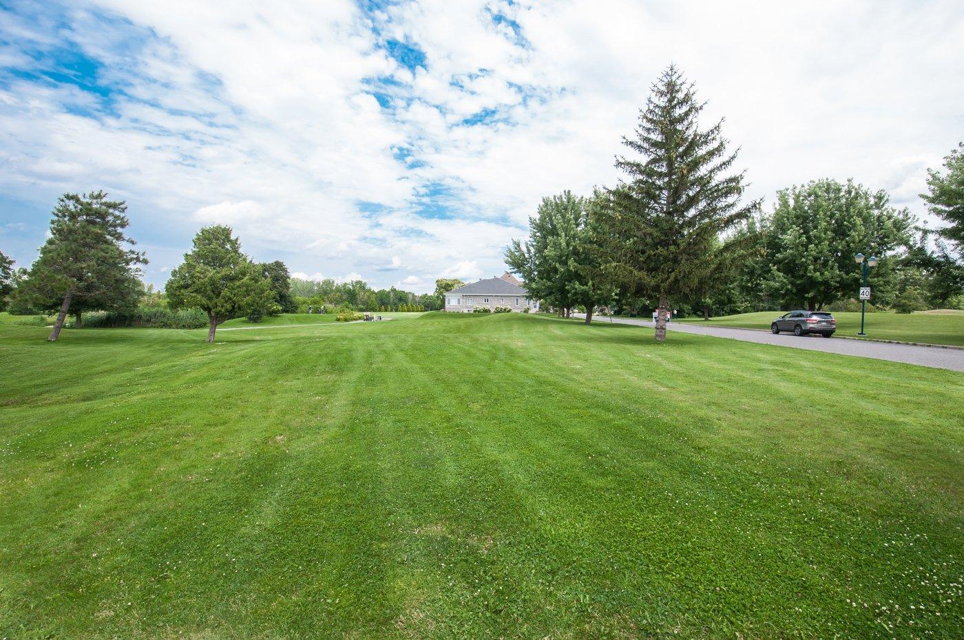 












Rue des Fortifications

,
Saint-Jean-sur-Richelieu,







QC
J2W2W8

