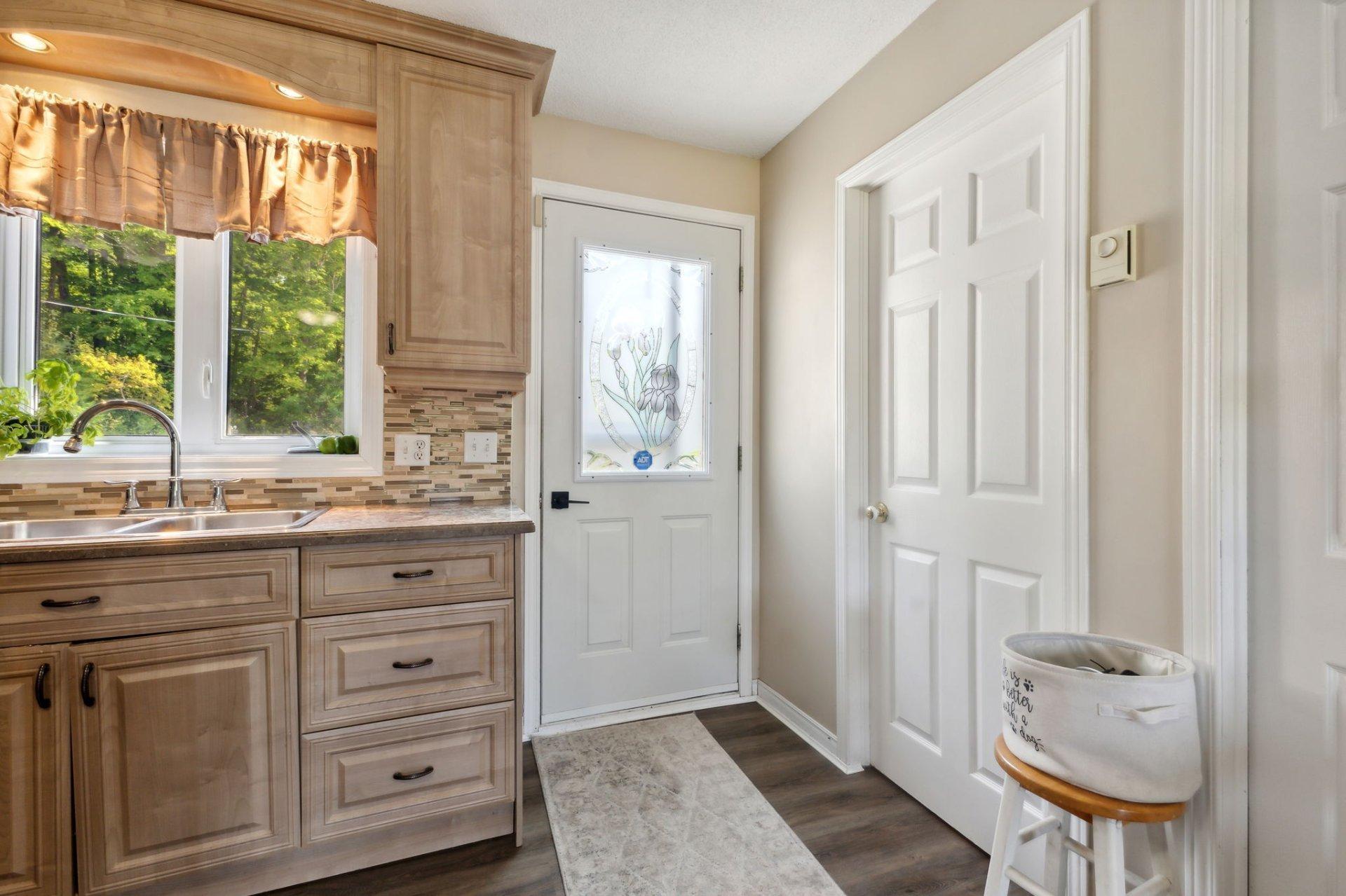 









113


Ch. St-Charles

,
Val-des-Monts,







QC
J8N7P2

