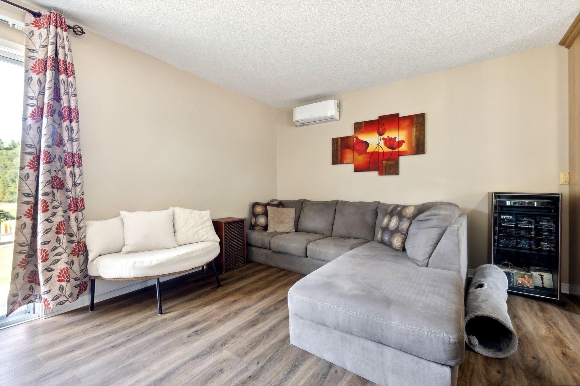 









113


Ch. St-Charles

,
Val-des-Monts,







QC
J8N7P2

