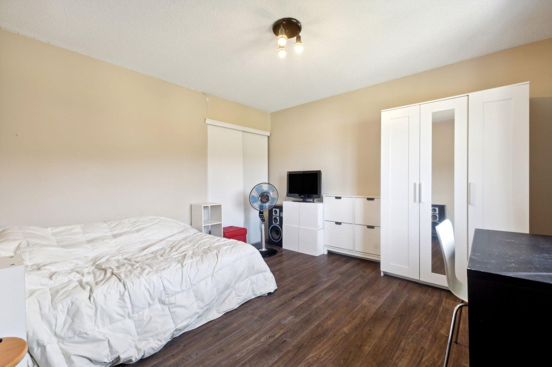 









113


Ch. St-Charles

,
Val-des-Monts,







QC
J8N7P2


