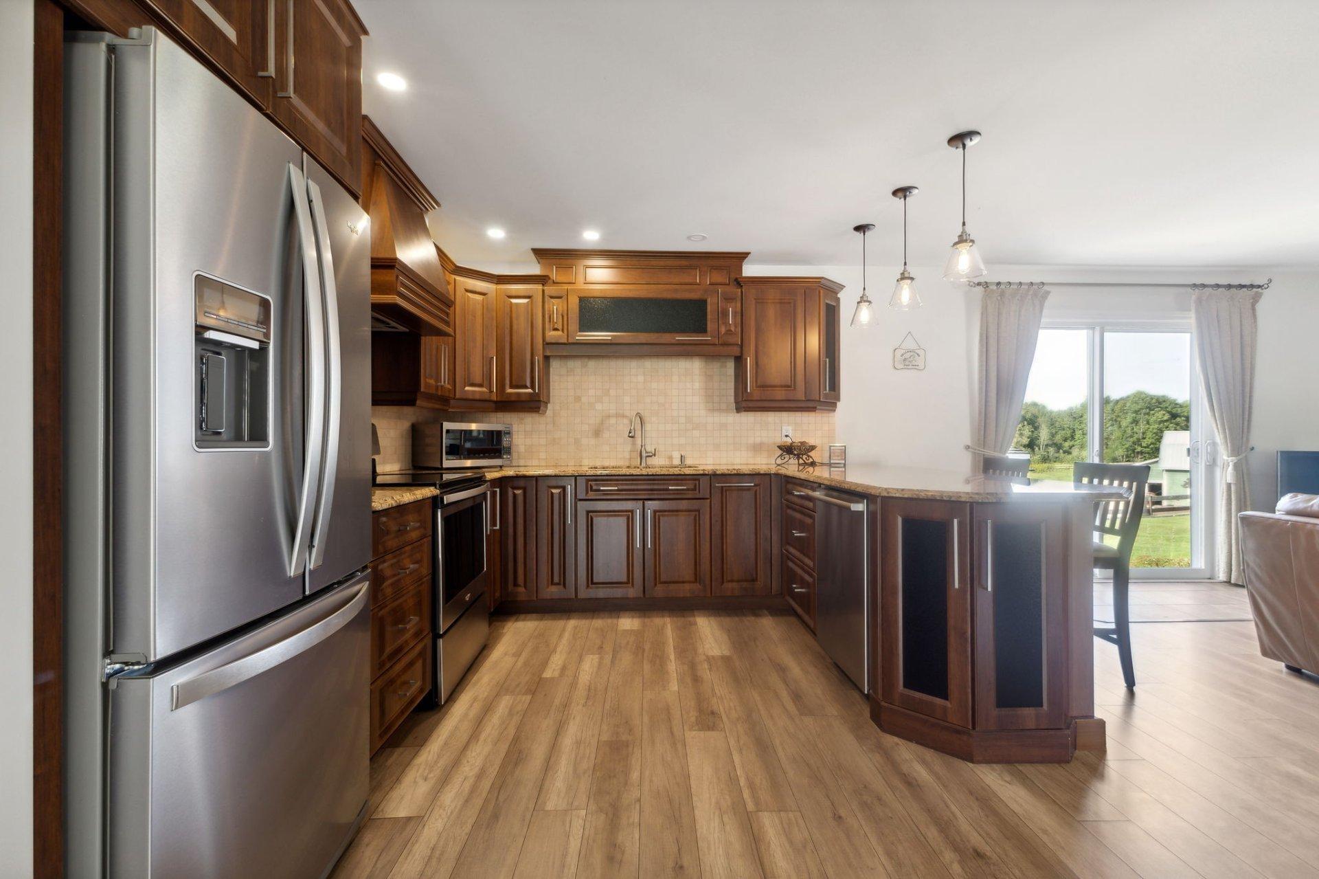 









113


Ch. St-Charles

,
Val-des-Monts,







QC
J8N7P2

