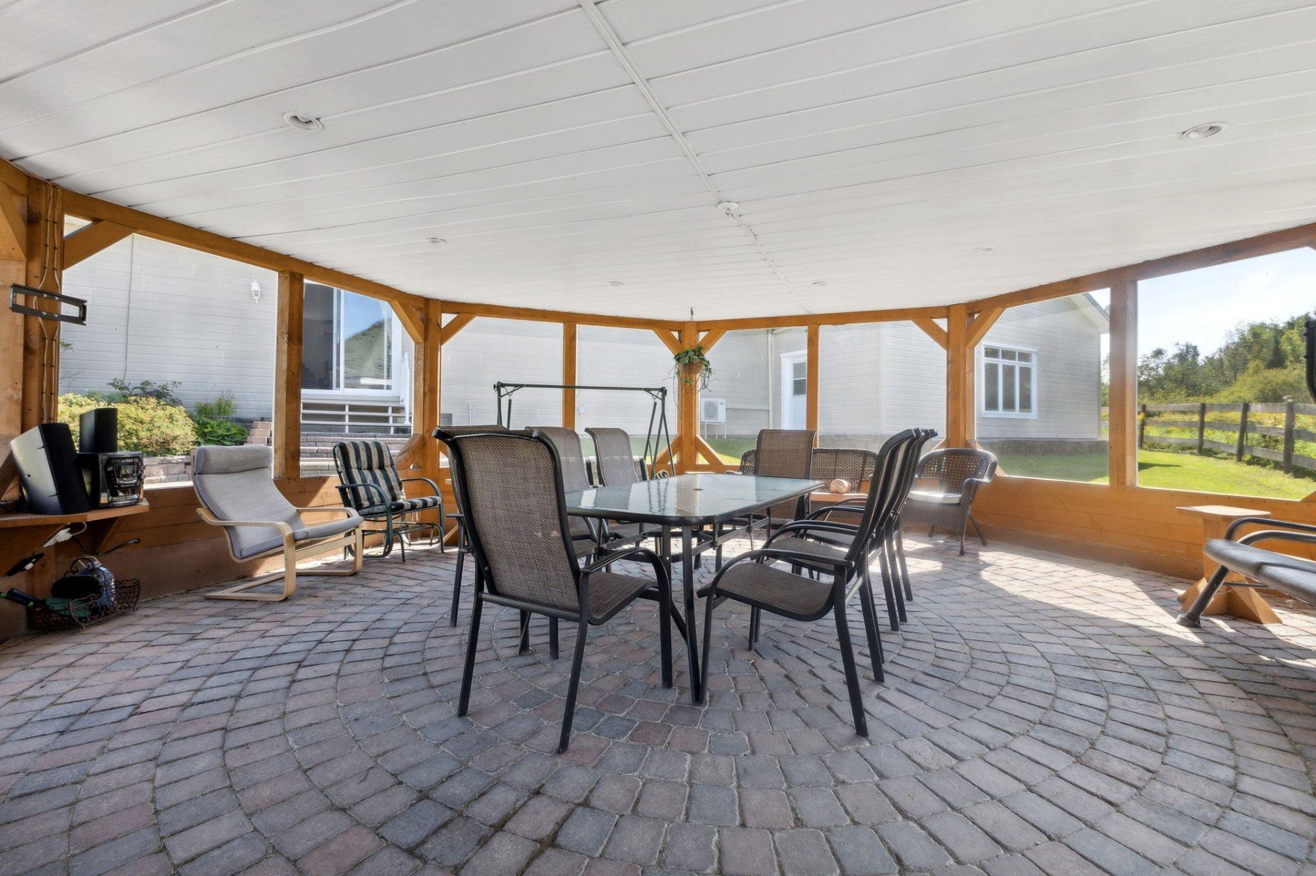









113


Ch. St-Charles

,
Val-des-Monts,







QC
J8N7P2

