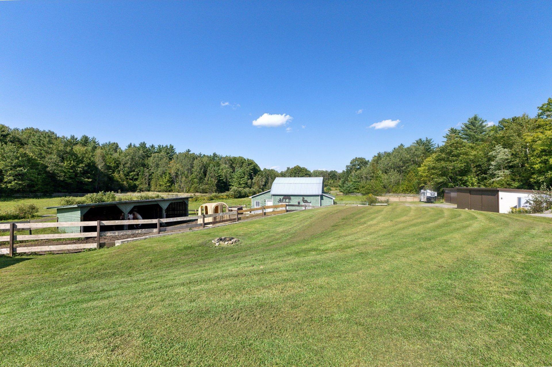 









113


Ch. St-Charles

,
Val-des-Monts,







QC
J8N7P2


