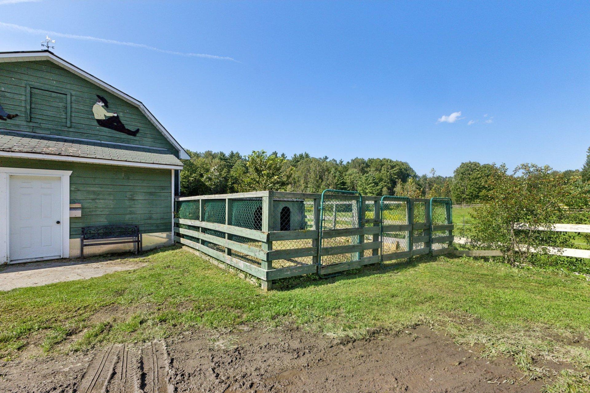 









113


Ch. St-Charles

,
Val-des-Monts,







QC
J8N7P2

