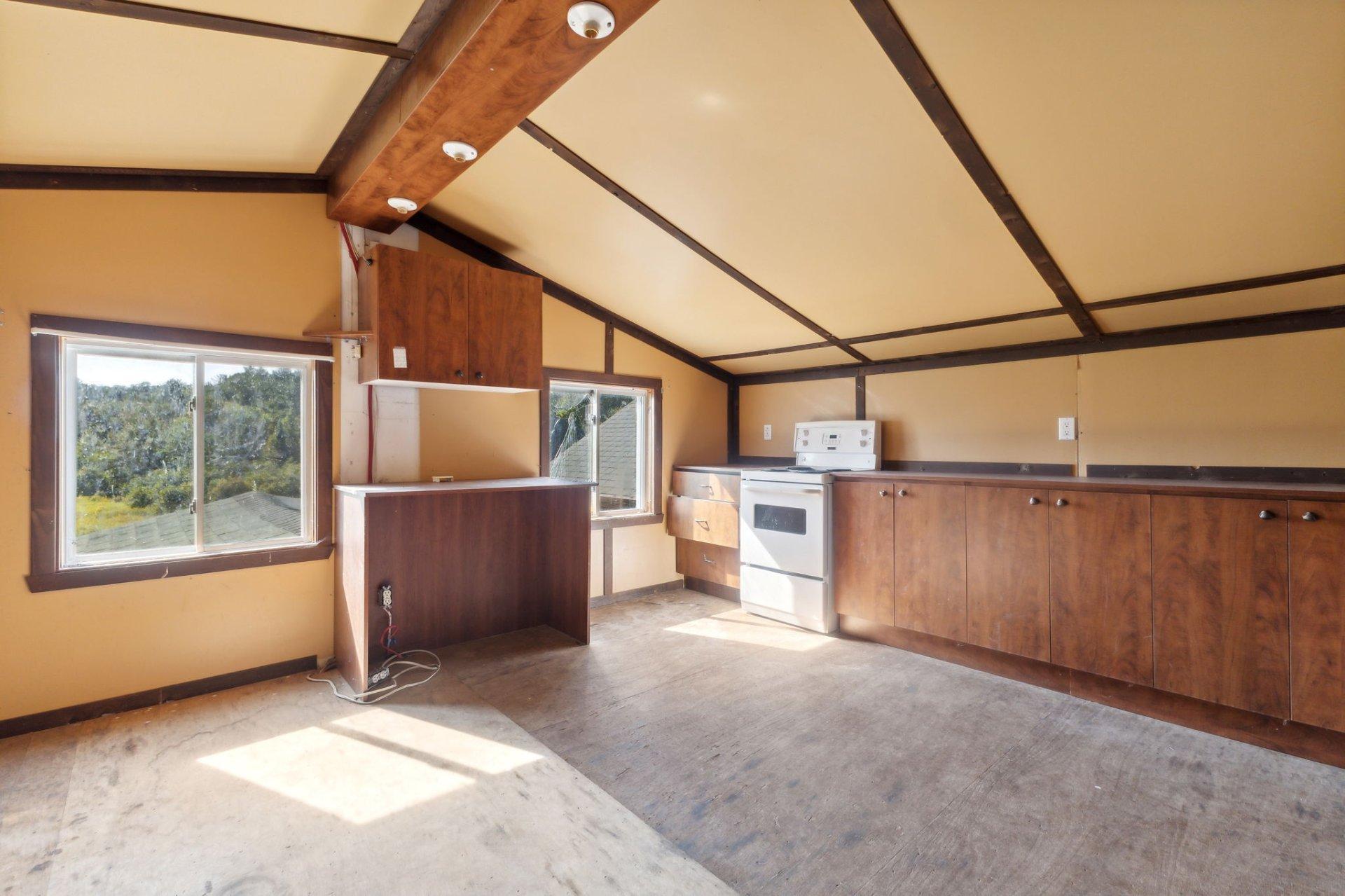 









113


Ch. St-Charles

,
Val-des-Monts,







QC
J8N7P2

