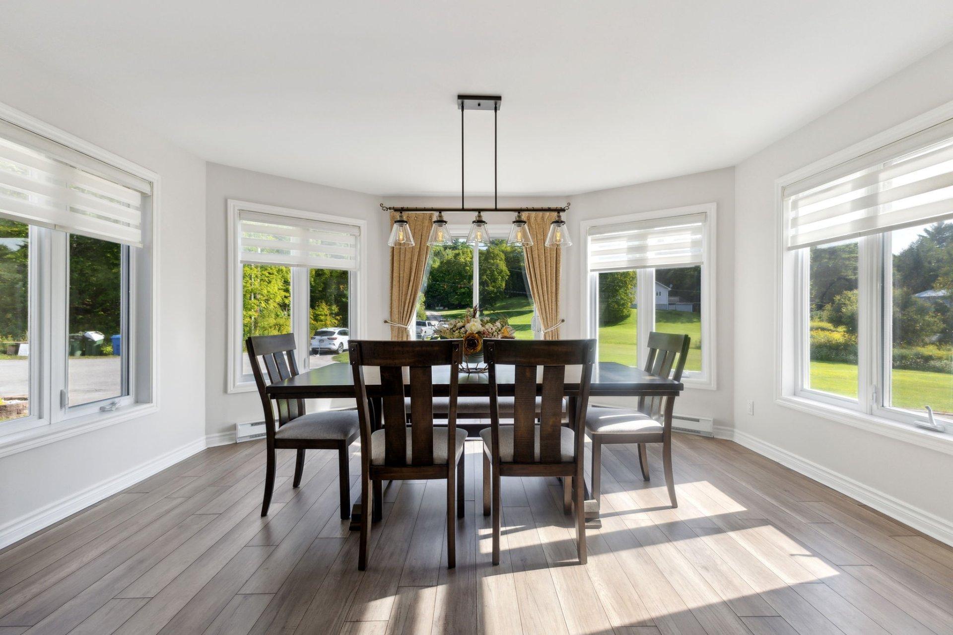









113


Ch. St-Charles

,
Val-des-Monts,







QC
J8N7P2

