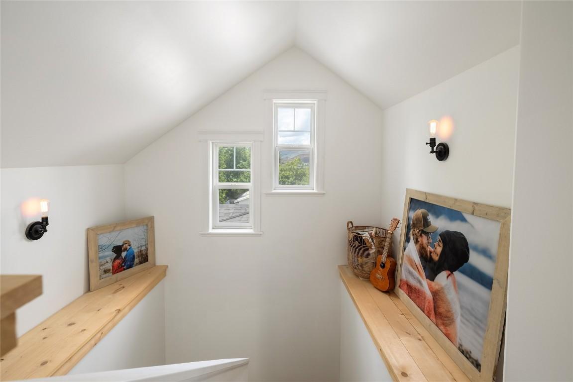 









2100


32

Avenue,
Vernon,




BC
V1T 2K2

