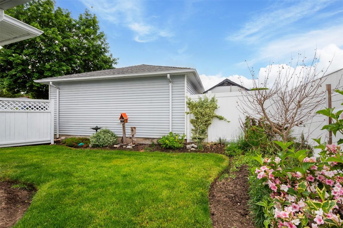 









1101


Cameron

Avenue, 37,
Kelowna,




BC
V1Y 8V8

