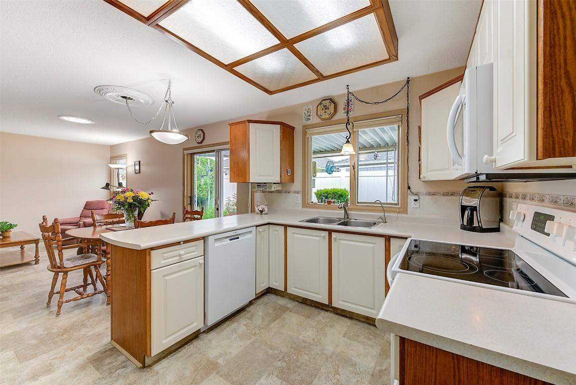 









1101


Cameron

Avenue, 37,
Kelowna,




BC
V1Y 8V8

