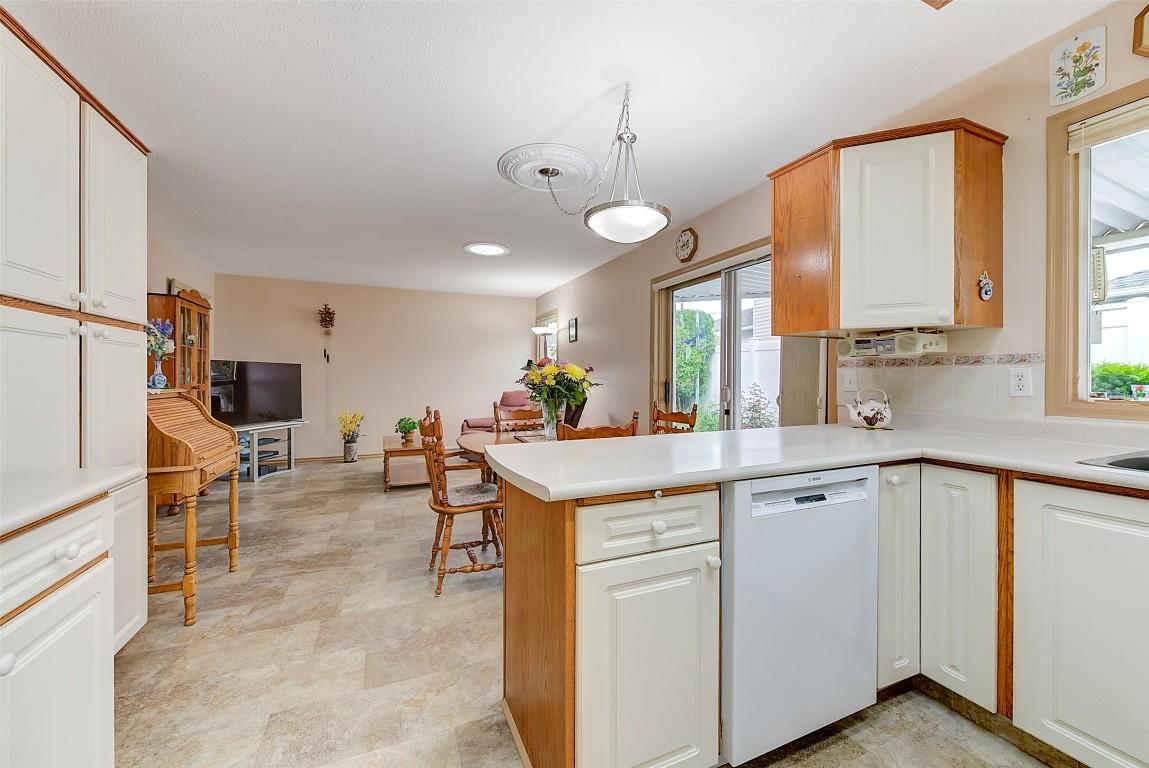









1101


Cameron

Avenue, 37,
Kelowna,




BC
V1Y 8V8

