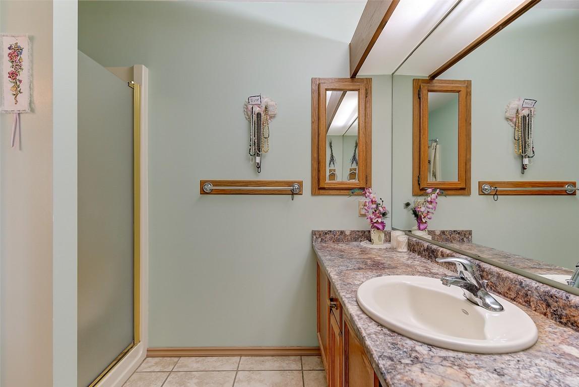 









1101


Cameron

Avenue, 37,
Kelowna,




BC
V1Y 8V8


