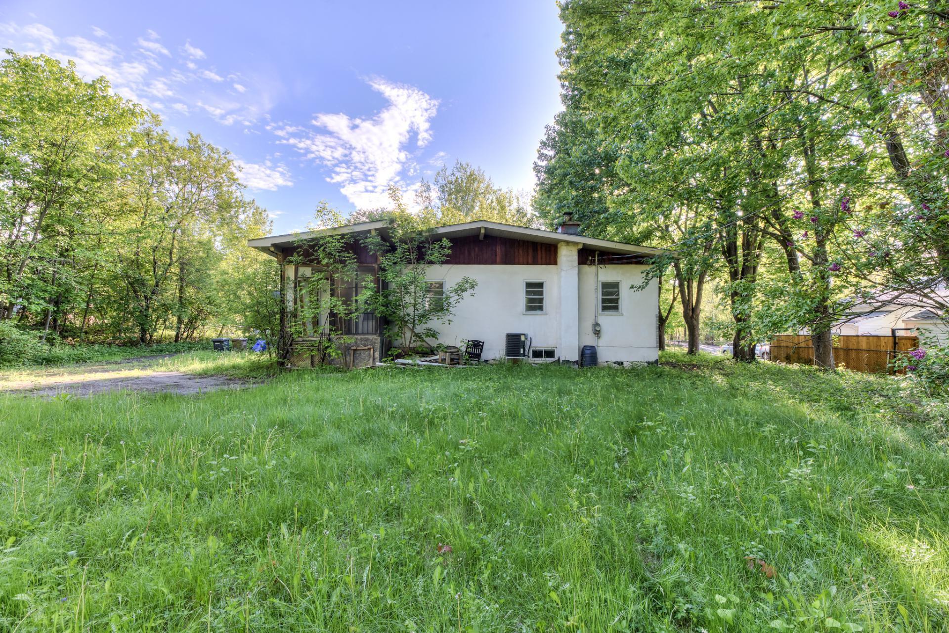 









50


Tsse Coutu

,
Laval (Auteuil),




QC
H7J1A6

