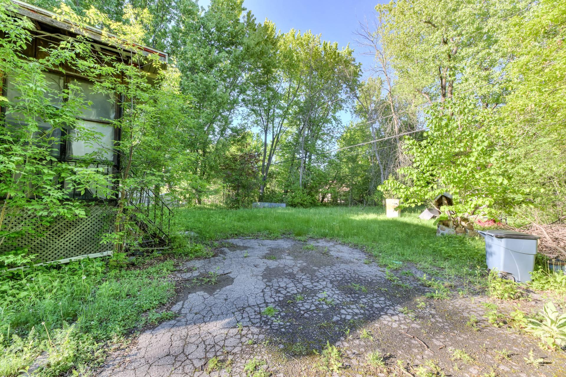 









50


Tsse Coutu

,
Laval (Auteuil),




QC
H7J1A6

